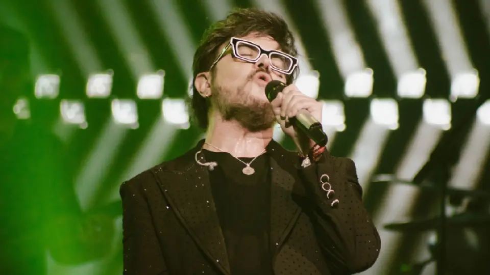 ¿A dónde se irá Aleks Syntek? Cantante dice que dejará México tras escándalo por concierto