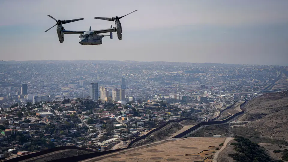 Autoridades mexicanas y estadounidenses mantienen coordinación para detectar e inhabilitar drones en la zona fronteriza / AP