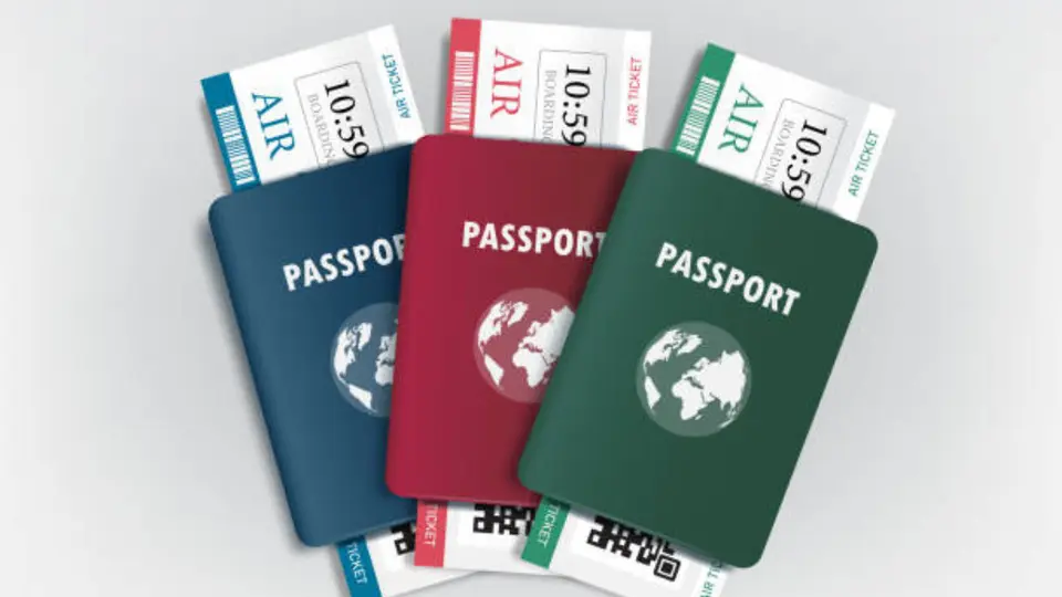 Rojo, azul, verde o negro: ¿qué significa el color de cada pasaporte?