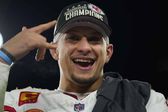 "Patrick Mahomes ha venido a revolucionar la posición": Coach Castillo