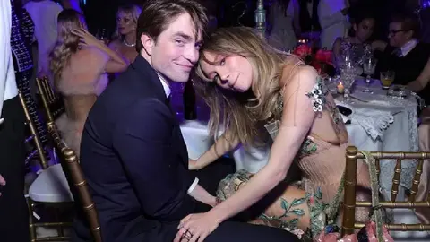 Suki Waterhouse revela el sexo de su bebé que tuvo con Robert Pattinson