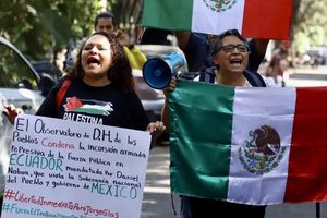 Los mexicanos que radican en Ecuador, no están solos, asegura la secretaria de Relaciones Exteriores