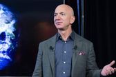 Jeff Bezos recupera el título del hombre más rico del mundo y destrona a Elon Musk