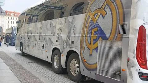 Autobús del Real Madrid sufre accidente en carretera de Alemania