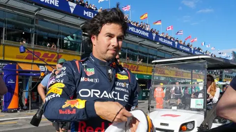 Leyenda de la Fórmula 1 ve fuera de Red Bull a Checo Pérez