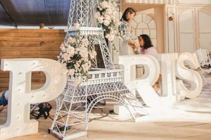 Maluma organizó un baby shower de lujo para celebrar la llegada de su primer hijo