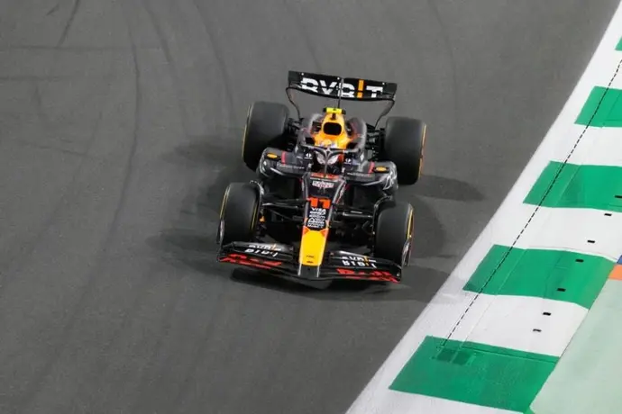 F1: Checo Pérez se siente más cómodo en el RB20, tras positivo día en Arabia Saudita