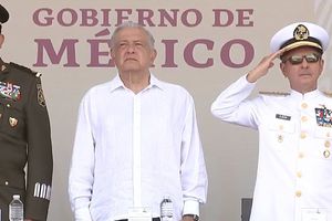 AMLO culpa a la derecha conservadora de publicar en redes el teléfono de su hijo mayor