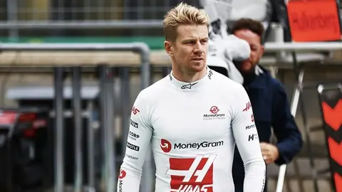 ¿Hulkenberg lanza comentario 'racista' hacia Checo Pérez?: “Estaba durmiendo la siesta mexicana”