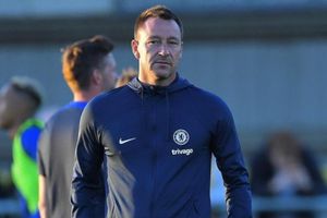 John Terry publica atrevida foto previo a la Final de la Carabao Cup