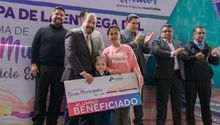Inicia 2ª entrega de 7 mil 700 becas municipales escolares en Atizapán