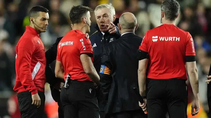 Carlo Ancelotti 'explotó' tras el final en Mestalla: 'Es algo inaudito, nunca me había pasado'