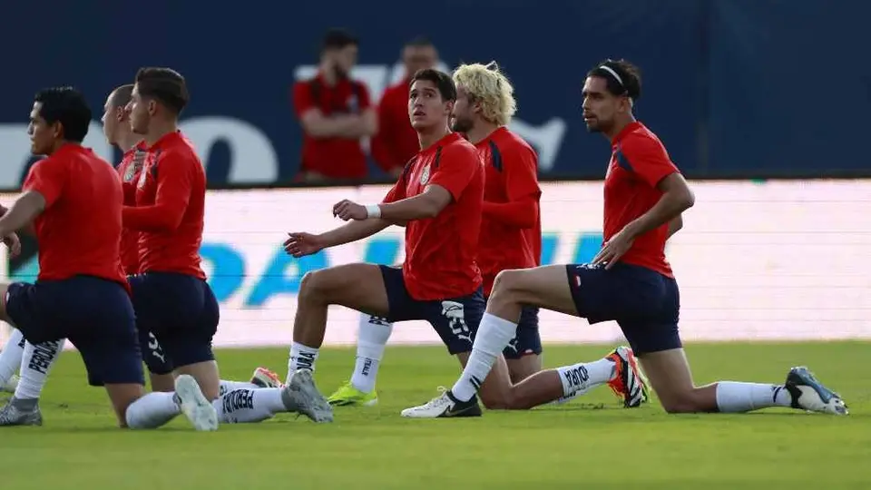 Chivas entrenó en San Luis antes de viajar a Toronto para la Concachampions