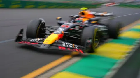 Checo Pérez es sancionado por obstrucción a Nico Hülkenberg y saldrá sexto en Australia