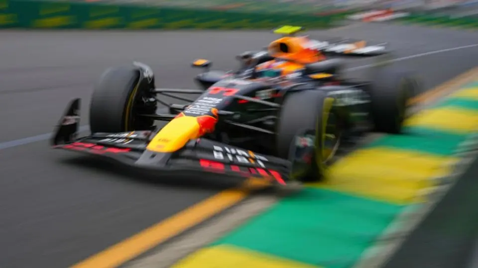 Checo Pérez es sancionado por obstrucción a Nico Hülkenberg y saldrá sexto en Australia