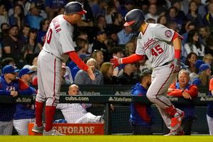 Joey Meneses: Por segundo día consecutivo el mexicano conectó cuadrangular