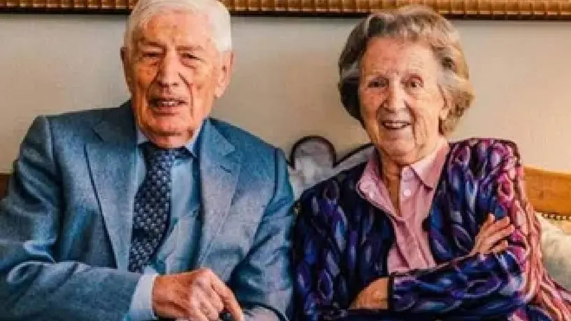 Ex primer ministro y su esposa fallecen juntos mediante una eutanasia doble en los Países Bajos