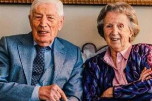 Ex primer ministro y su esposa fallecen juntos mediante una eutanasia doble en los Países Bajos