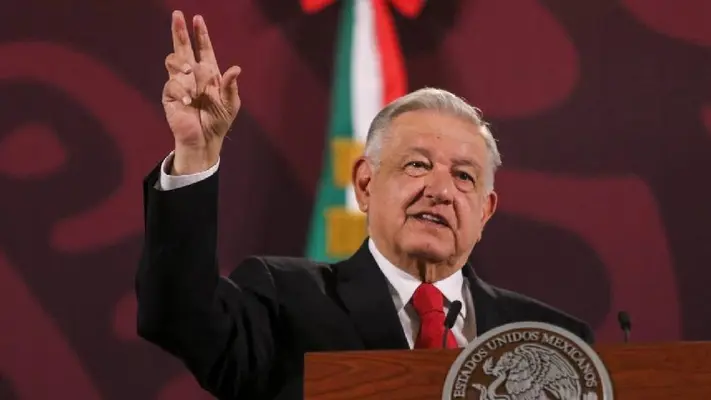AMLO denuncia de "ineficiencia o mala fe" en la investigación del caso Ayotzinapa