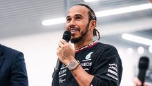 Hamilton mantuvo bien guardado su pase a Ferrari: 'No se lo conté ni a mis padres'