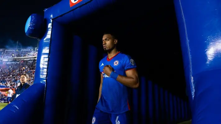 Willer Ditta al 'Gato' Ortiz durante Cruz Azul vs Tigres: "Eres malísimo, hijo de pu..."