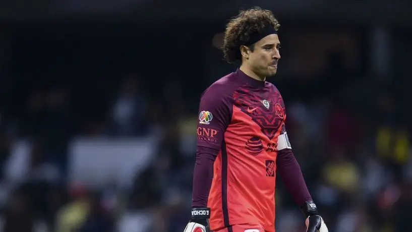 Miguel Zelada explica por qué Ochoa no fue a un grande en Europa: "Es un arquero incompleto"