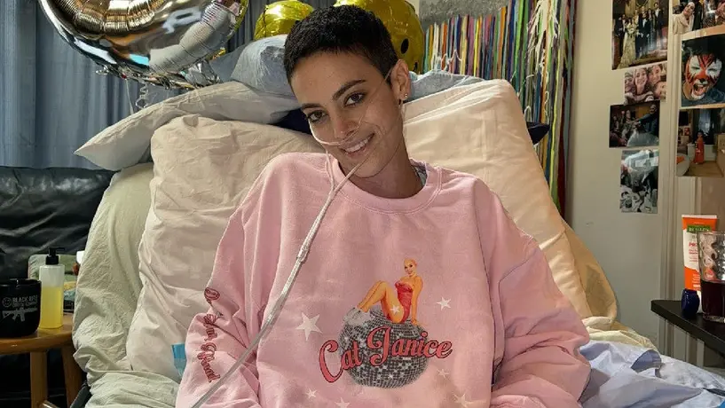 Fallece la cantante Cat Janice, quien viralizó una canción para dejarle dinero a su hijo