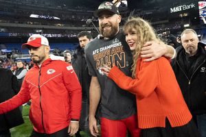 Club de Striptease ofrece paquete de un millón a Taylor Swift y Travis Kelce por ganar el Super Bowl