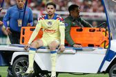 Diego Valdés salió lesionado del Clásico Nacional