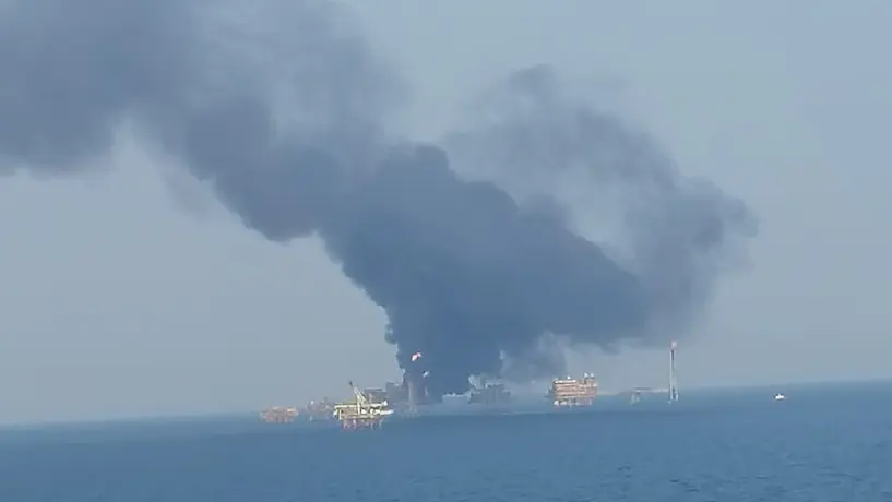 Reportan explosión en plataforma petrolera de Campeche; hay 9 heridos
