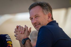 ¿Libre de todos los cargos? Christian Horner viajó a Baréin y apunta a continuar Red Bull