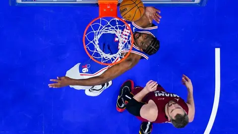 Embiid y 76ers vencen a Heat en Play-In y enfrentarán a Knicks en Playoffs