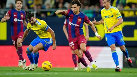 Genialidad de Joao Félix le dio el triunfo a un inoperante Barcelona previo al Clásico