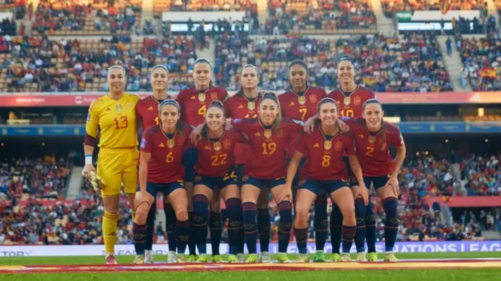 'Aficionados' gritan "piquito" a jugadoras de España Femenil