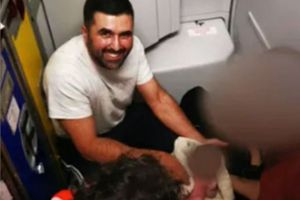 ¡Bebé nace en pleno vuelo! Te contamos la historia