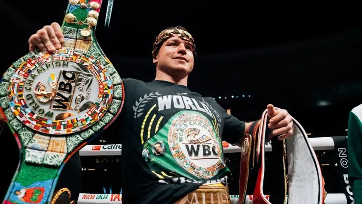 Canelo Álvarez, harto de posibe combate vs Benavidez: “Peleo con cualquiera y gano buen dinero”