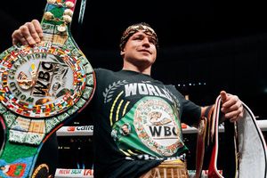 Canelo Álvarez, harto de posibe combate vs Benavidez: “Peleo con cualquiera y gano buen dinero”