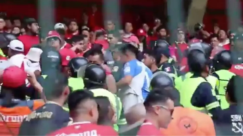 Aficionados escarlatas protagonizan trifulca en las gradas del Nemesio Diez
