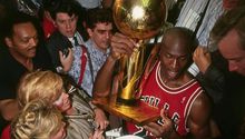 Michael Jordan cumple 61 años; estos son sus logros más destacados