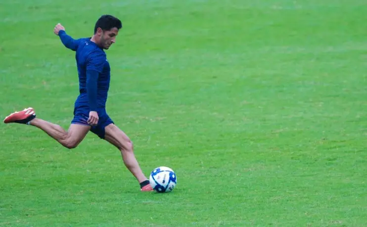 Ángel Reyna no estará como DT de Peluche Caligari en la última jornada de la Kings League Americas