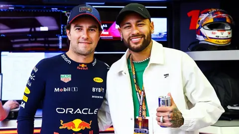 Neymar, presente en Gran Premio de Bahréin de F1; visita a Checo Pérez y Red Bull