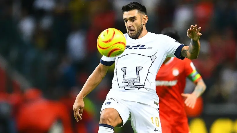 ‘Toto’ Salvio se olvida de Pumas y felicita al “único grande”