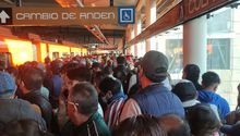 ¡Caos en el Metro! Usuarios reportan, otra vez, retrasos importantes en varias líneas