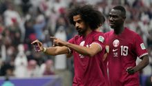 Jugador de Qatar realiza 'mágico' festejo tras anotar en la Final de la Copa de Asia