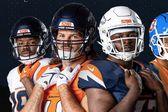 Broncos de Denver estrenan uniformes previo a la temporada 2024-2025