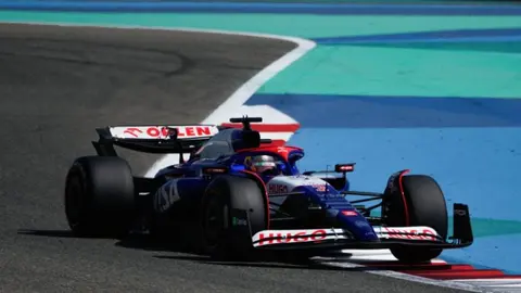 ¡Lo tiene claro! Ricciardo ve a Red Bull y Ferrari como favoritos en el Gran Premio de Baréin