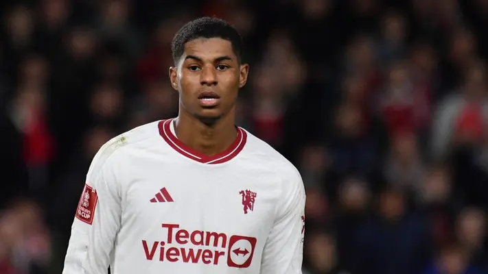 Rashford defiende su compromiso con Manchester United tras críticas de la prensa