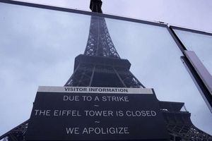 ¿Por qué está cerrada la Torre Eiffel? Te contamos lo que se sabe