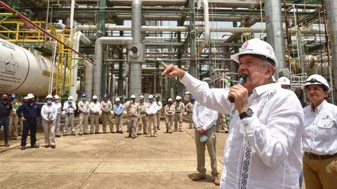 AMLO viajó a Coahuila para supervisar las labores de rescate de los mineros atrapados