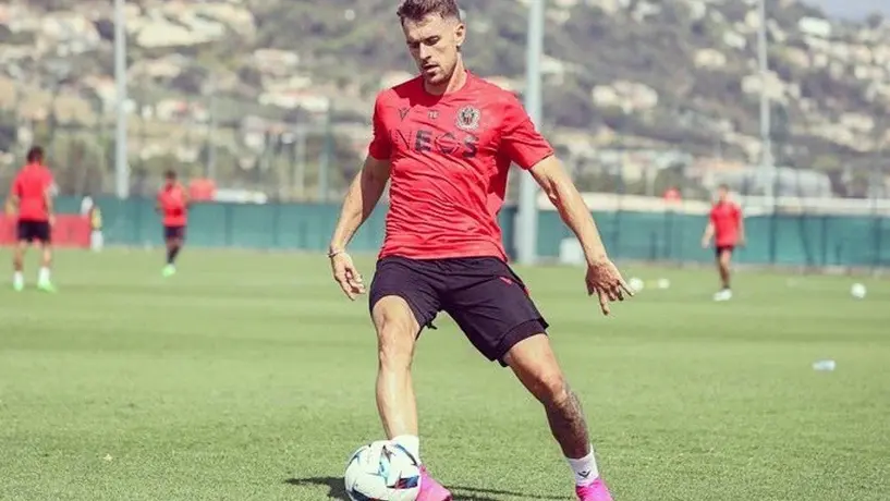 Olivia Newton-John, 'víctima' de la maldición de Aaron Ramsey